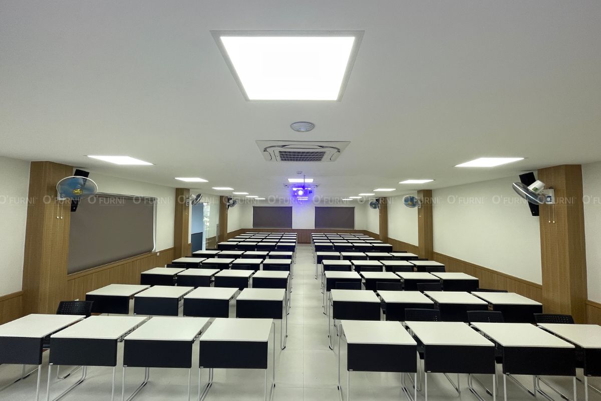 Trường Đại học Lạc Hồng